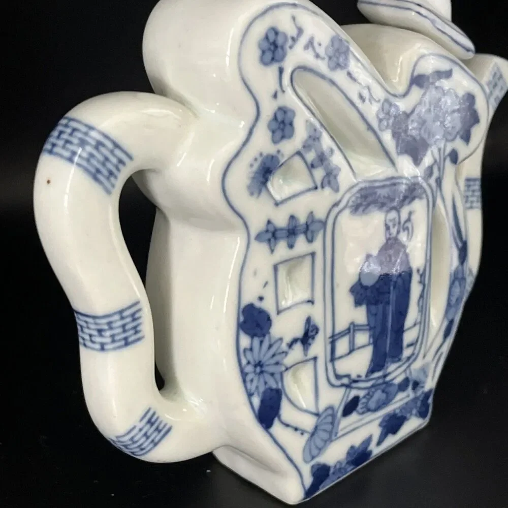 Chinese Vintage Porcelain Classic Cobalt Blue & White Teapot Musician